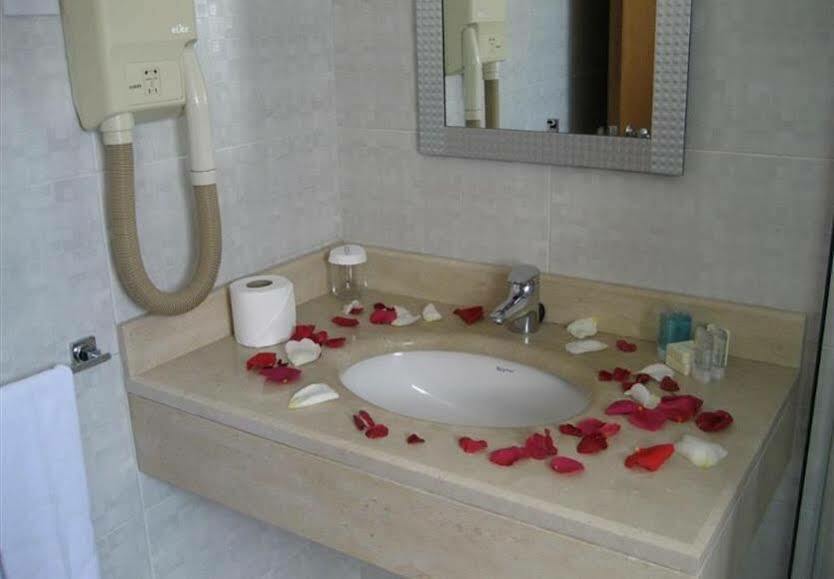 The Olive Tree Hotel Agios Epiktitos Esterno foto